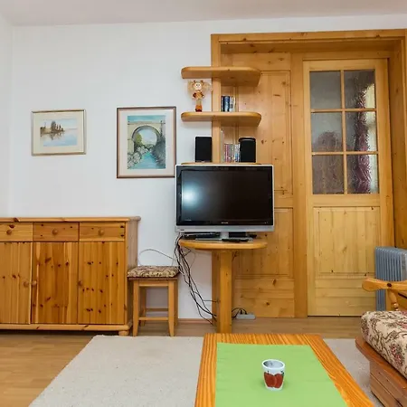 Apartma Soncnica * クランスカゴーラ