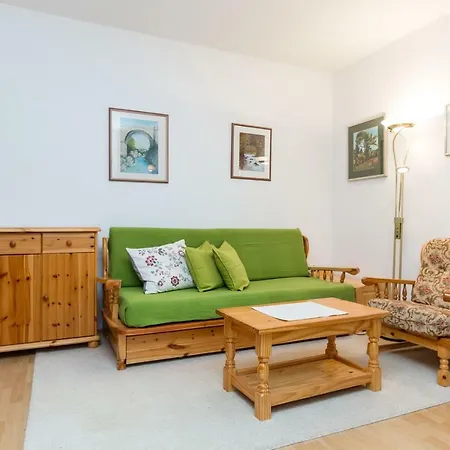 Apartma Soncnica Apartment *