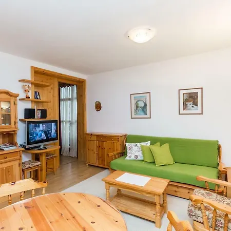 Apartma Soncnica Apartment *